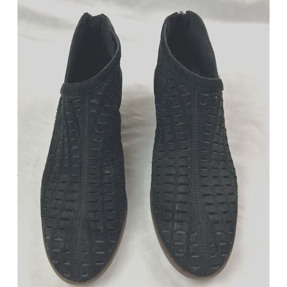 Vince Camuto 7.5 M Pekkan Black Suede Cutout Booties Back Zipper Western‎ Boho - Picture 2 of 12